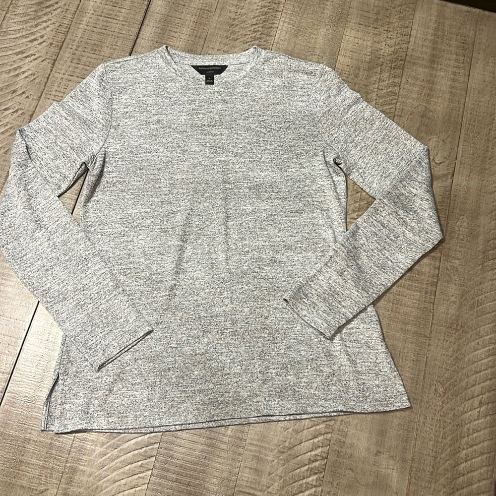 Banana Republic Luxespun L/S Crew Neck T-Shirt Style Pull Over Sweater Gray EUC